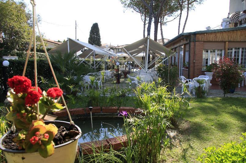 Hotel La Pineta Al Mare Φόρτε ντε Μάρμι Εξωτερικό φωτογραφία