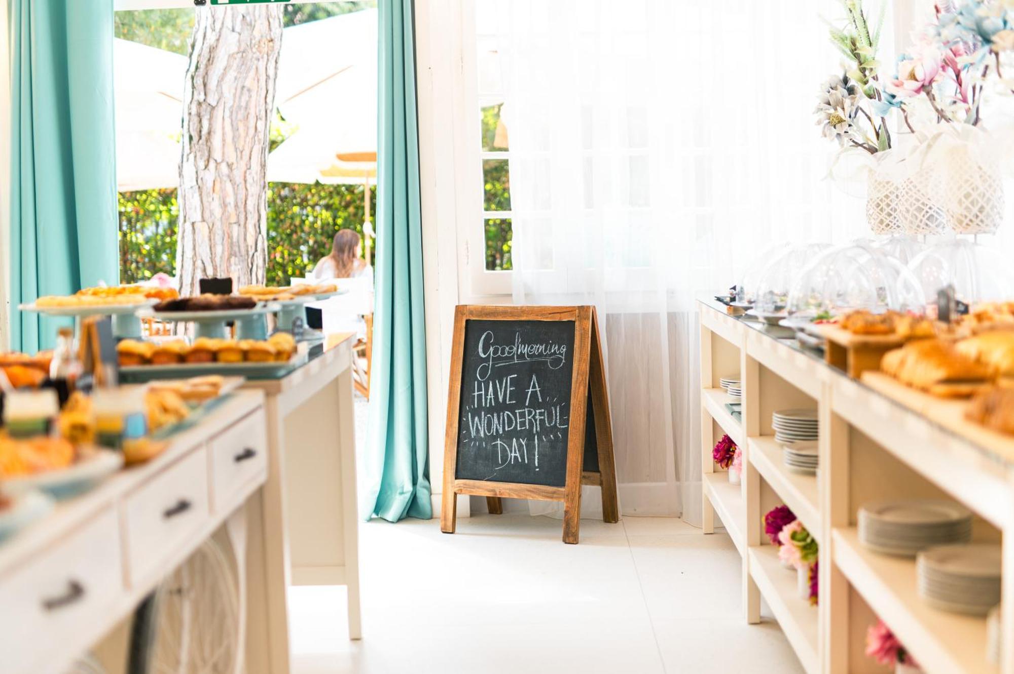 Hotel La Pineta Al Mare Φόρτε ντε Μάρμι Εξωτερικό φωτογραφία